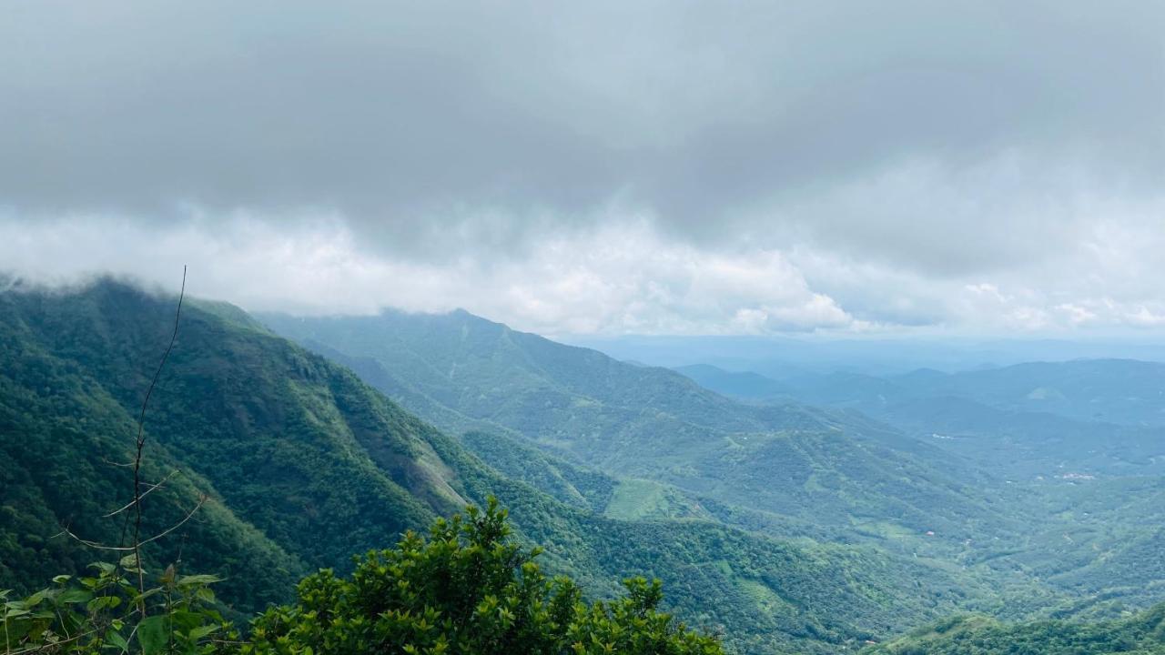 Hill Monk- Dazzling Vega Hotel Vagamon Exterior photo