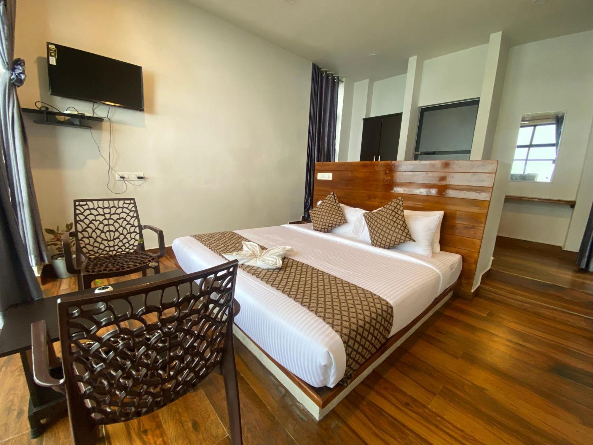 Hill Monk- Dazzling Vega Hotel Vagamon Exterior photo